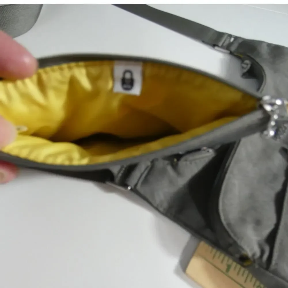 Baggallini Gray Crossbody Purse Multiple Zippered Pockets RFID Wallet Included